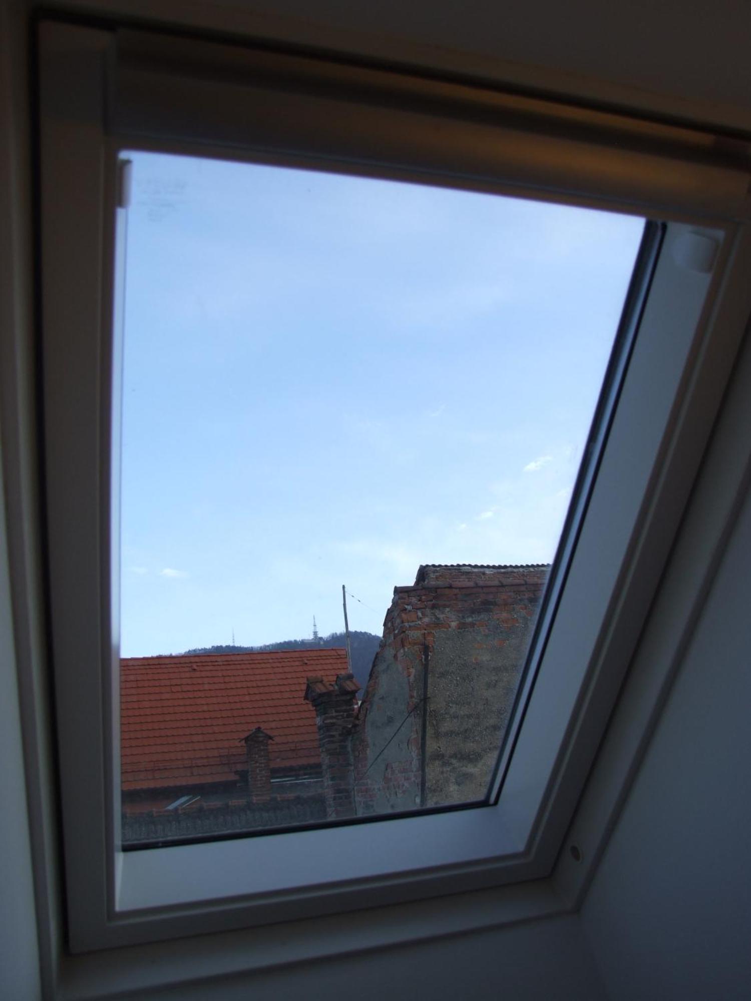 Blue House Hotel Brasov Bagian luar foto