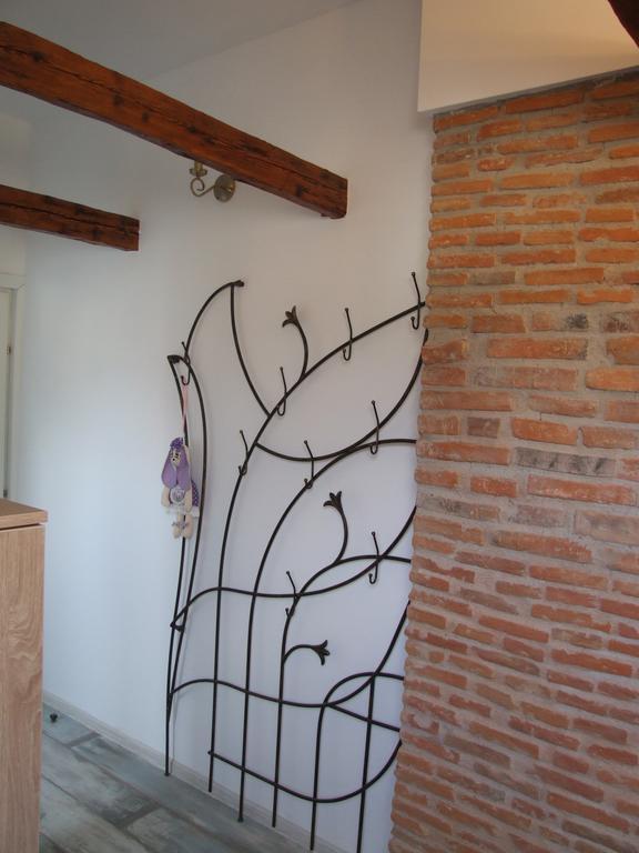 Blue House Hotel Brasov Bagian luar foto